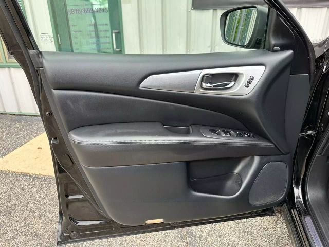 2020 Nissan Pathfinder - Image 14
