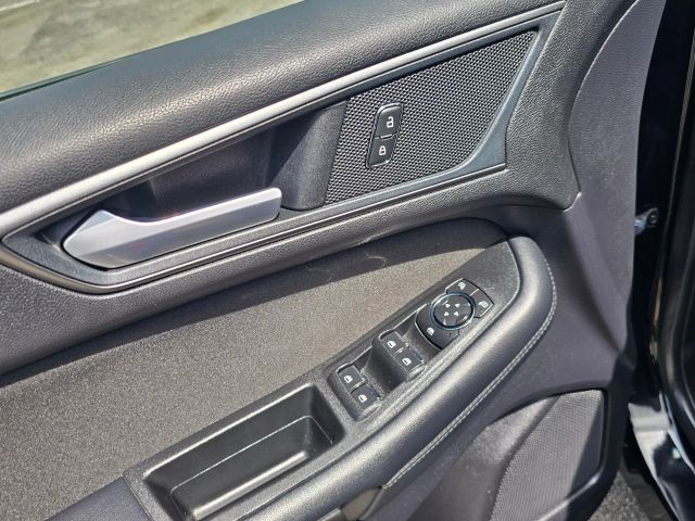 2019 Ford Edge - Image 15
