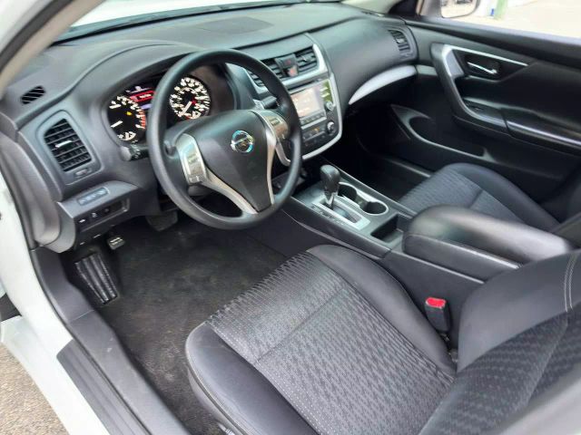 2016 Nissan Altima - Image 16