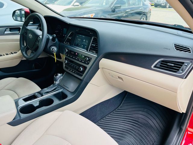 2017 Hyundai Sonata - Image 27