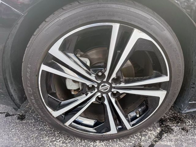2021 Nissan Sentra - Image 25