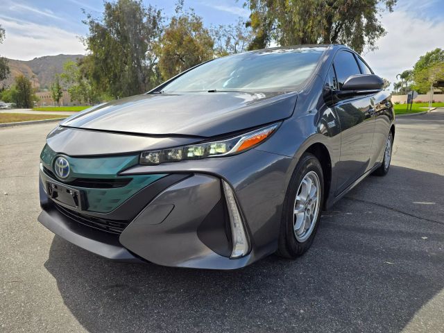 2017 Toyota Prius Prime - Image 3