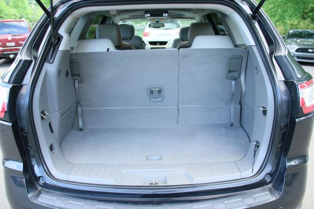 2015 Chevrolet Traverse - Image 19