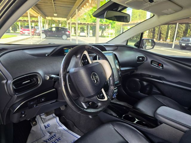 2017 Toyota Prius Prime - Image 18