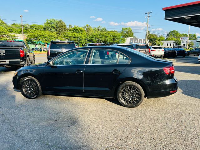 2017 Volkswagen Jetta - Image 13