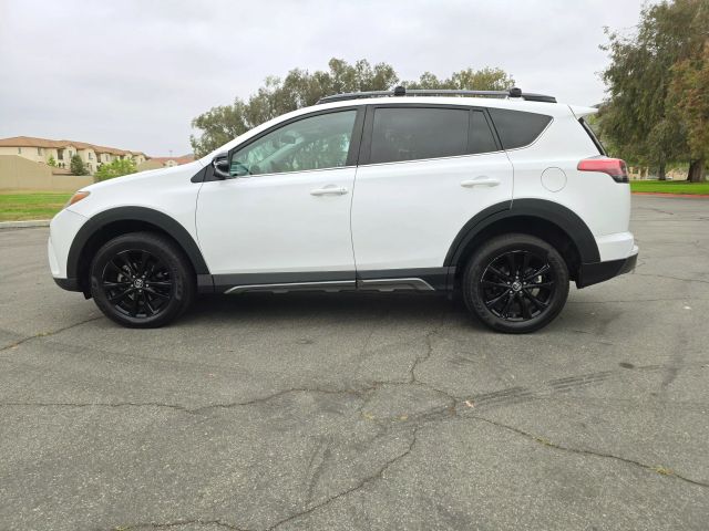 2018 Toyota Rav4 - Image 5