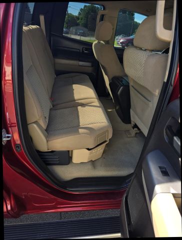 2010 Toyota Tundra Double Cab - Image 11