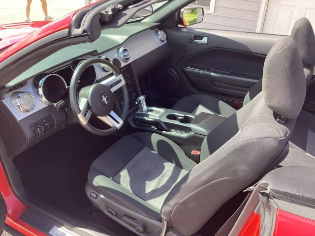 2005 FORD MUSTANG CONVERTIBLE RED AUTOMATIC - Interstate Auto Sales
