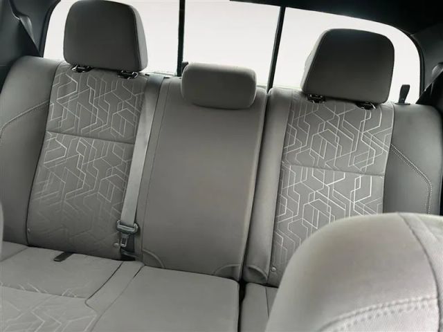 2017 Toyota Tacoma Double Cab - Image 13