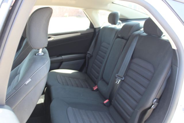 2018 Ford Fusion - Image 4
