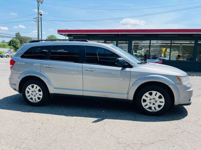 2018 Dodge Journey - Image 3