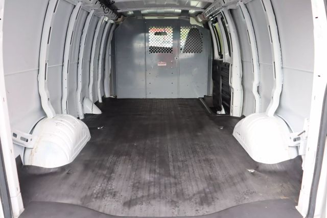 2020 Chevrolet Express 2500 Cargo - Image 19