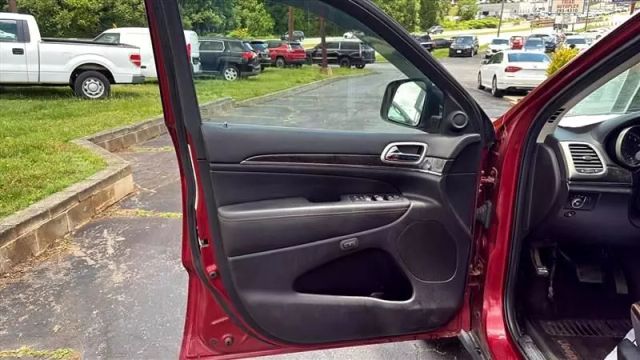 2013 Jeep Grand Cherokee - Image 9