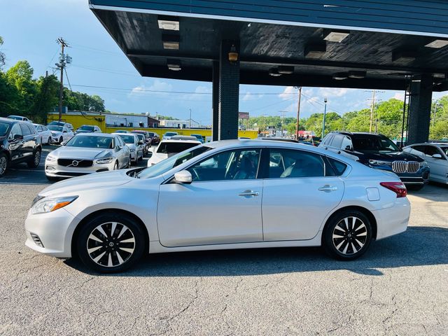 2018 Nissan Altima - Image 10