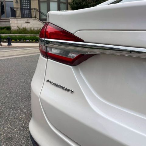 2018 Ford Fusion Se Sedan 4d - Image 12
