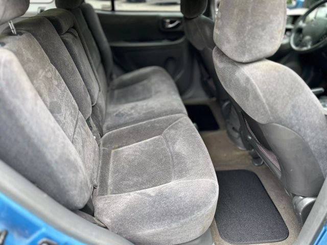 2003 Hyundai Santa Fe - Image 6