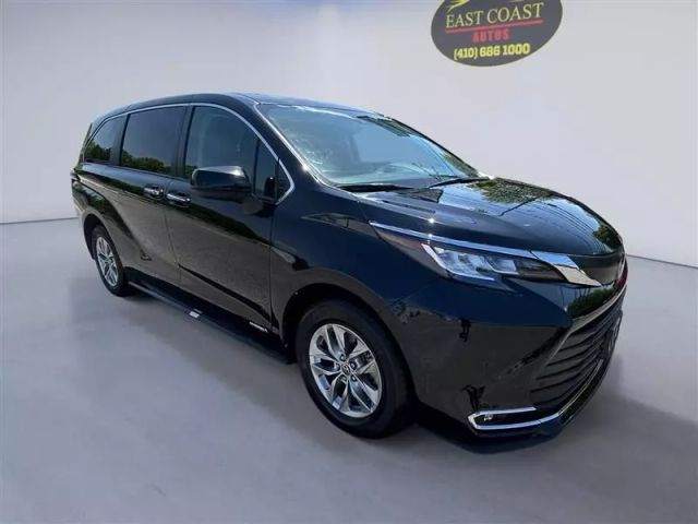 2021 Toyota Sienna - Image 7