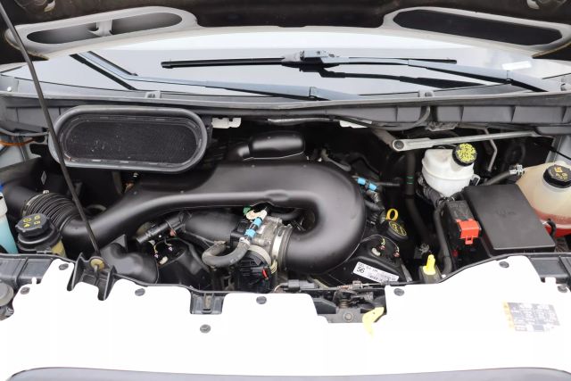 2018 Ford Transit 250 Van - Image 23