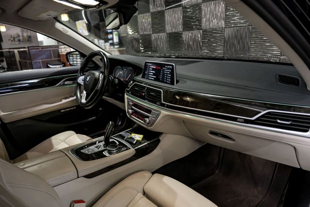 2018 Bmw 7 Series 750i Xdrive Sedan 4d - Image 11