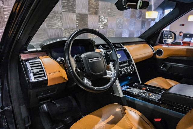 2019 Land Rover Discovery Hse Luxury Sport Utility 4d - Image 3