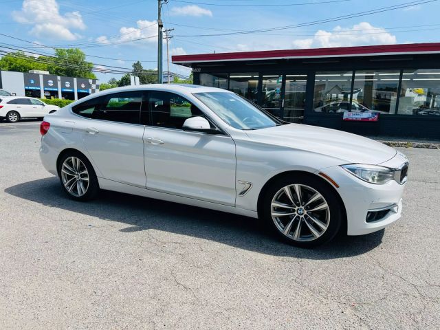 2016 Bmw 3 Series - Image 2