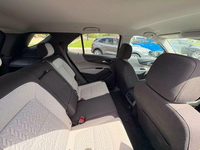 2022 Chevrolet Equinox - Image 14