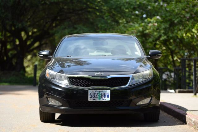 2013 Kia Optima - Image 21