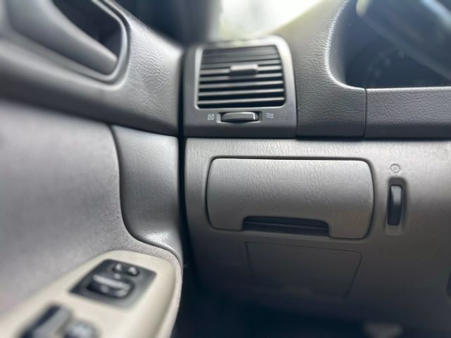 2004 Toyota Camry - Image 6