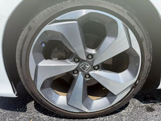 2018 Honda Accord - Image 25