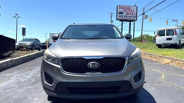 2018 Kia Sorento - Image 2