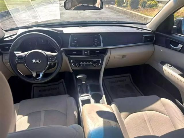 2016 Kia Optima - Image 18