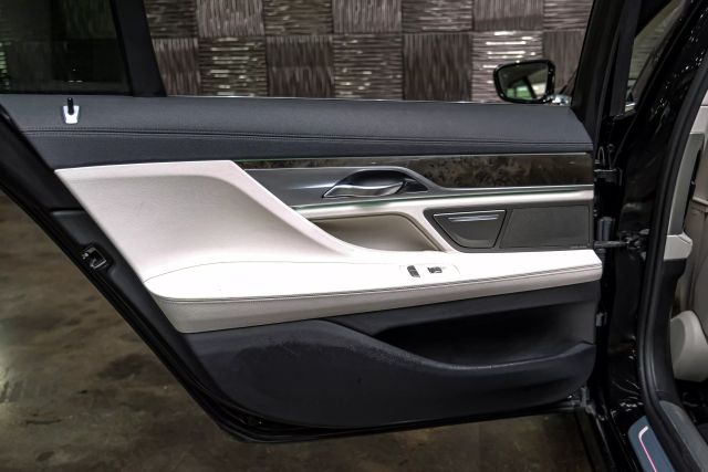 2018 Bmw 7 Series 750i Xdrive Sedan 4d - Image 42