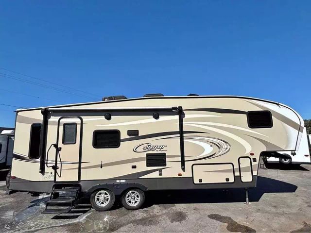 2017 Keystone Rv Cougar Xlite Fw - Image 3