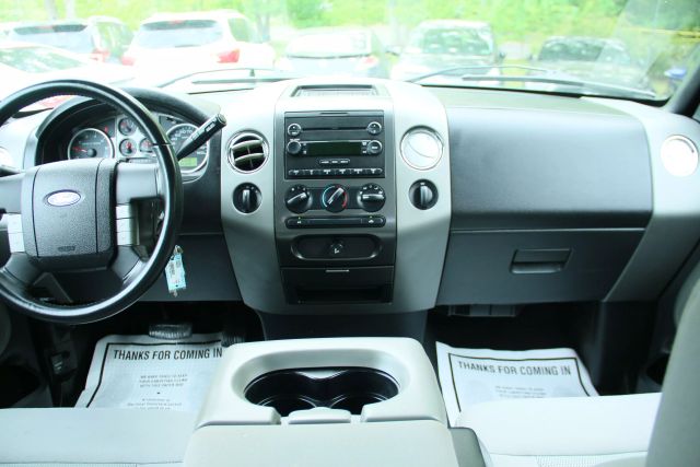 2004 Ford F150 Super Cab - Image 20