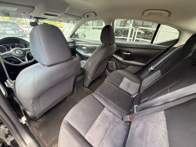 2021 Nissan Sentra - Image 17