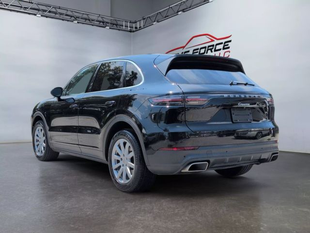2020 Porsche Cayenne - Image 3