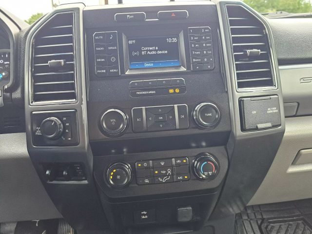 2019 Ford F250 Super Duty Crew Cab - Image 21