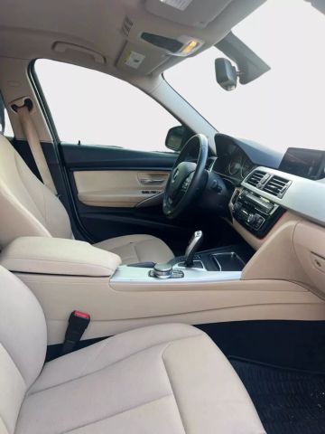 2017 Bmw 3 Series - Image 11