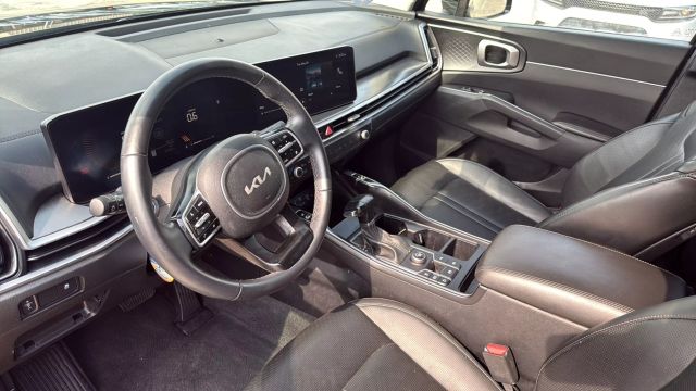 2024 Kia Sorento - Image 19
