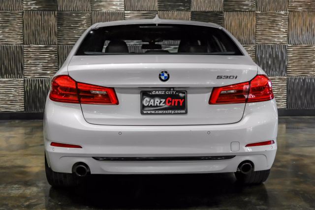 2017 Bmw 5 Series 530i Sedan 4d - Image 10