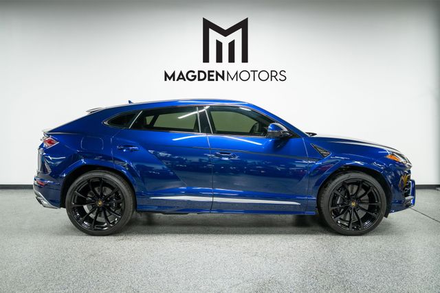2019 Lamborghini Urus Sport Utility 4d - - Image 1