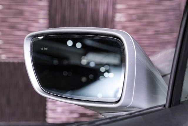 2018 Buick Enclave Premium Sport Utility 4d - Image 38