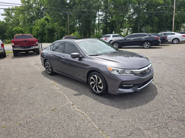 2017 Honda Accord - Image 7
