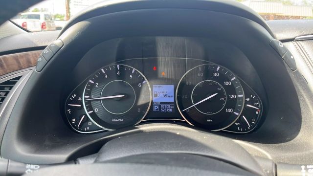 2019 Nissan Armada - Image 22