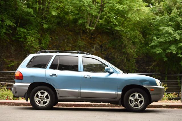 2003 Hyundai Santa Fe - Image 12