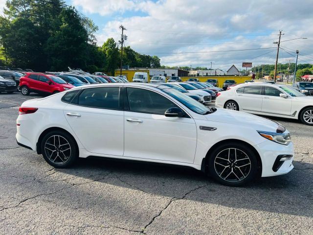 2020 Kia Optima - Image 3