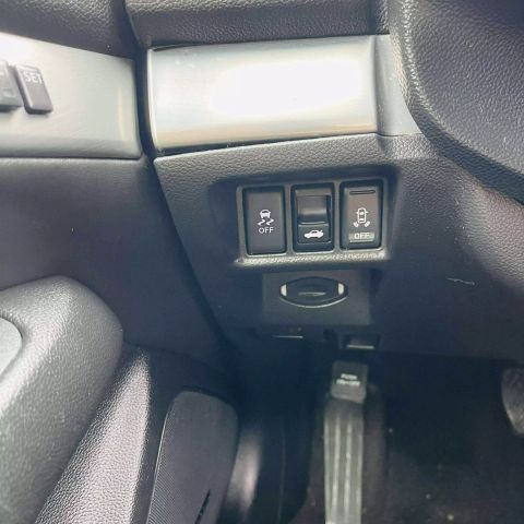 2013 Infiniti G37x Sedan 4d - Image 27