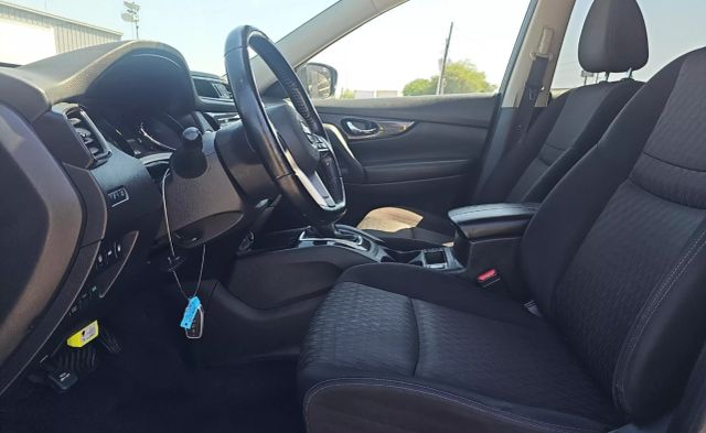 2020 Nissan Rogue - Image 6