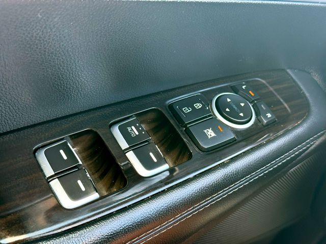 2019 Kia Sorento - Image 25
