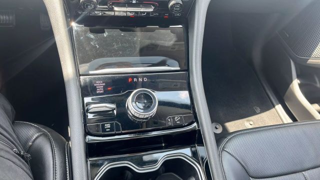 2023 Jeep Grand Cherokee 4xe - Image 20